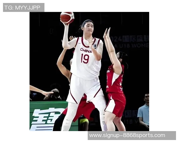 女篮球员的崛起与挑战:探索她们在体育界的奋斗与成就之路 女篮球员的崛起与挑战:探索她们在体育界的奋斗与成就之路